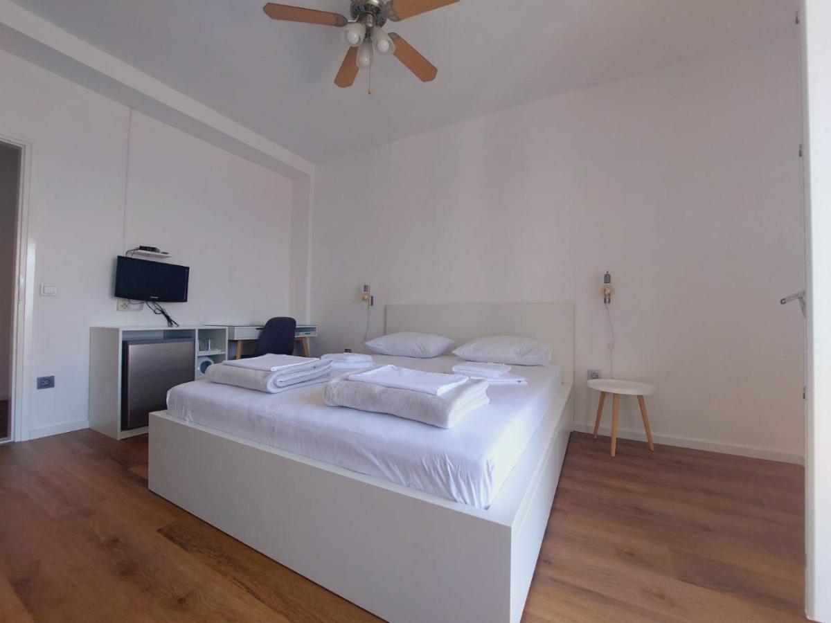 Vinko Rooms Primošten Exterior foto