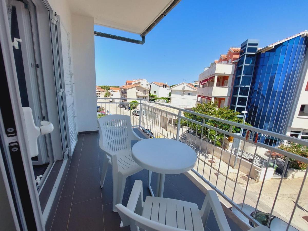 Vinko Rooms Primošten Exterior foto